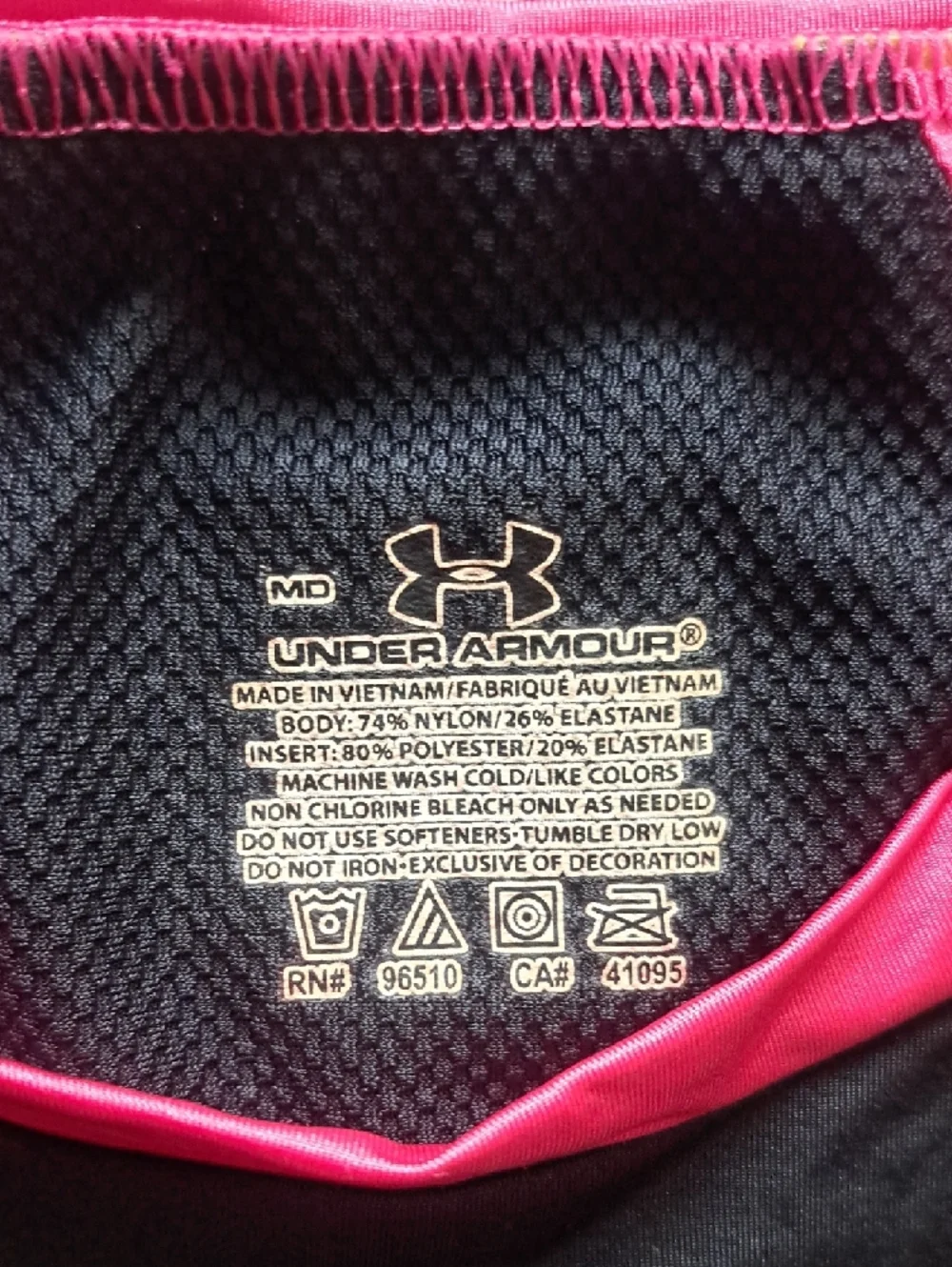 Under Armour Black Pink Long Sleeve Performance Top M - Picture 2 of 9